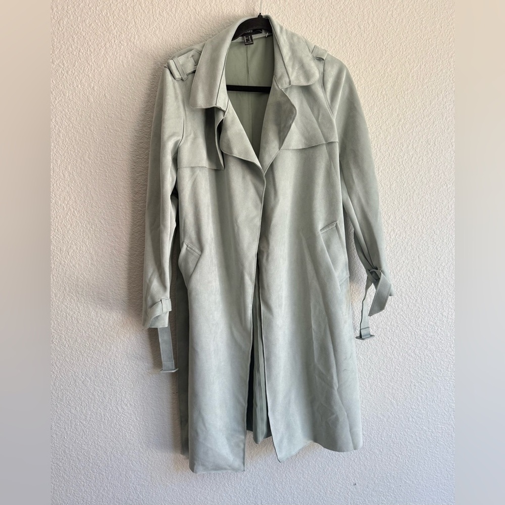 Forever 21 medium Women's Light blue Trench Coat